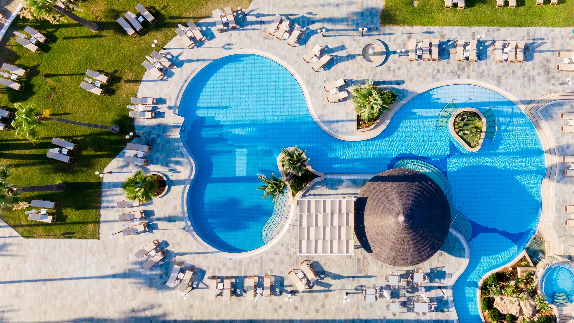 Golden Bay Beach Hotel Larnaca Resort