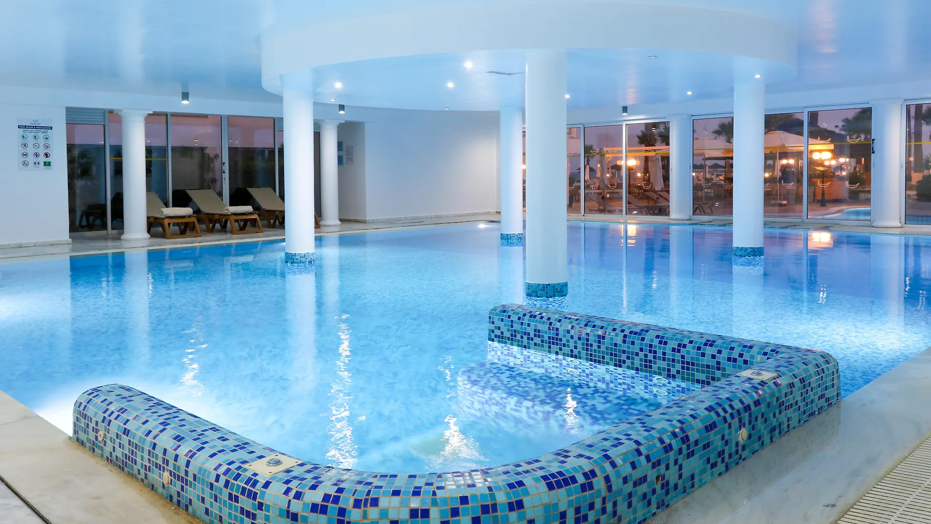 Golden Bay Beach Hotel Larnaca