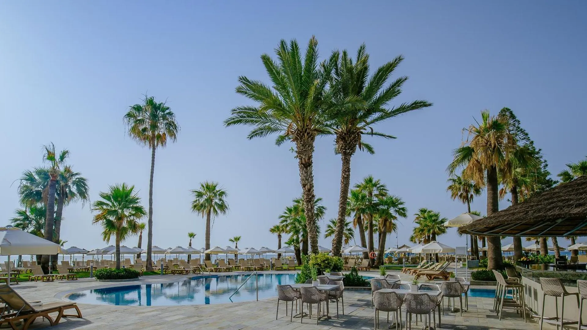 Golden Bay Beach Hotel Larnaca