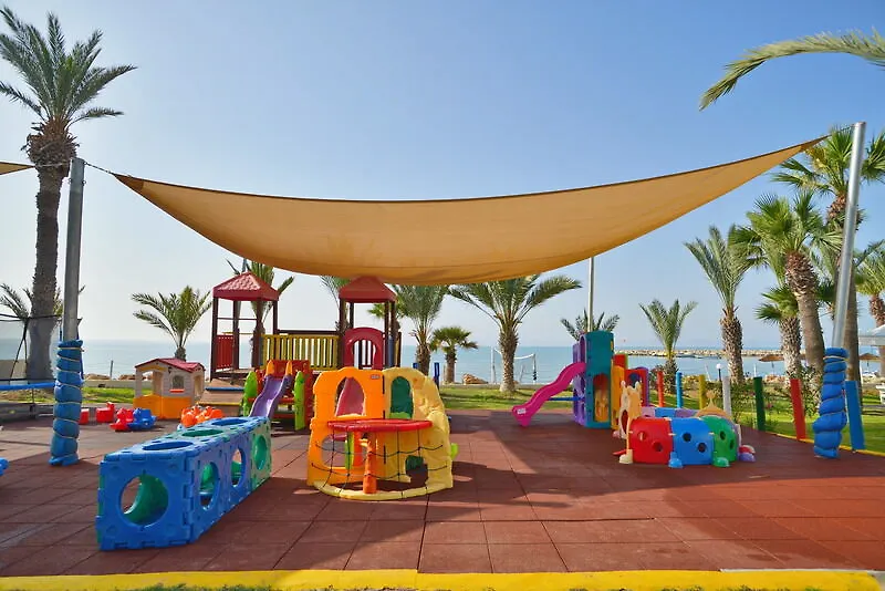 Golden Bay Beach Hotel Larnaca