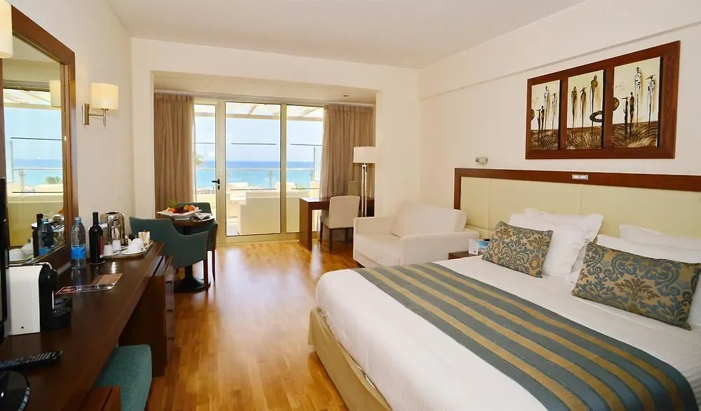 Golden Bay Beach Hotel Larnaca Rezort